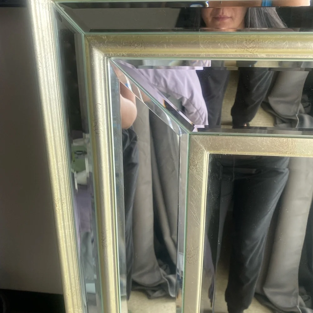 Large rectangular Mirror - Picture 2 of 2
